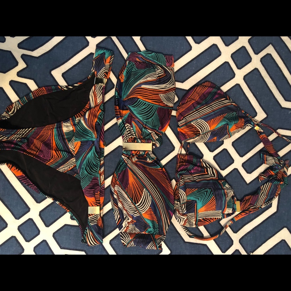 Vix by Paula Hermanny Belize. triangle & bandeau
